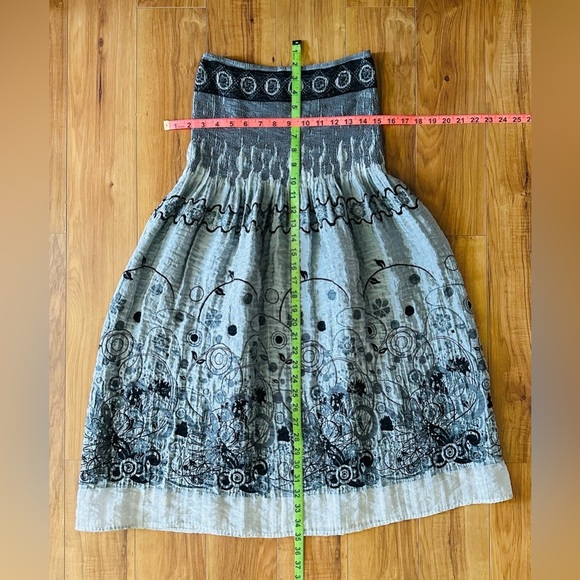 Bohemian Lapis Strapless Midi Dress or Skirt in Floral Gray and Black - Picture 6 of 14